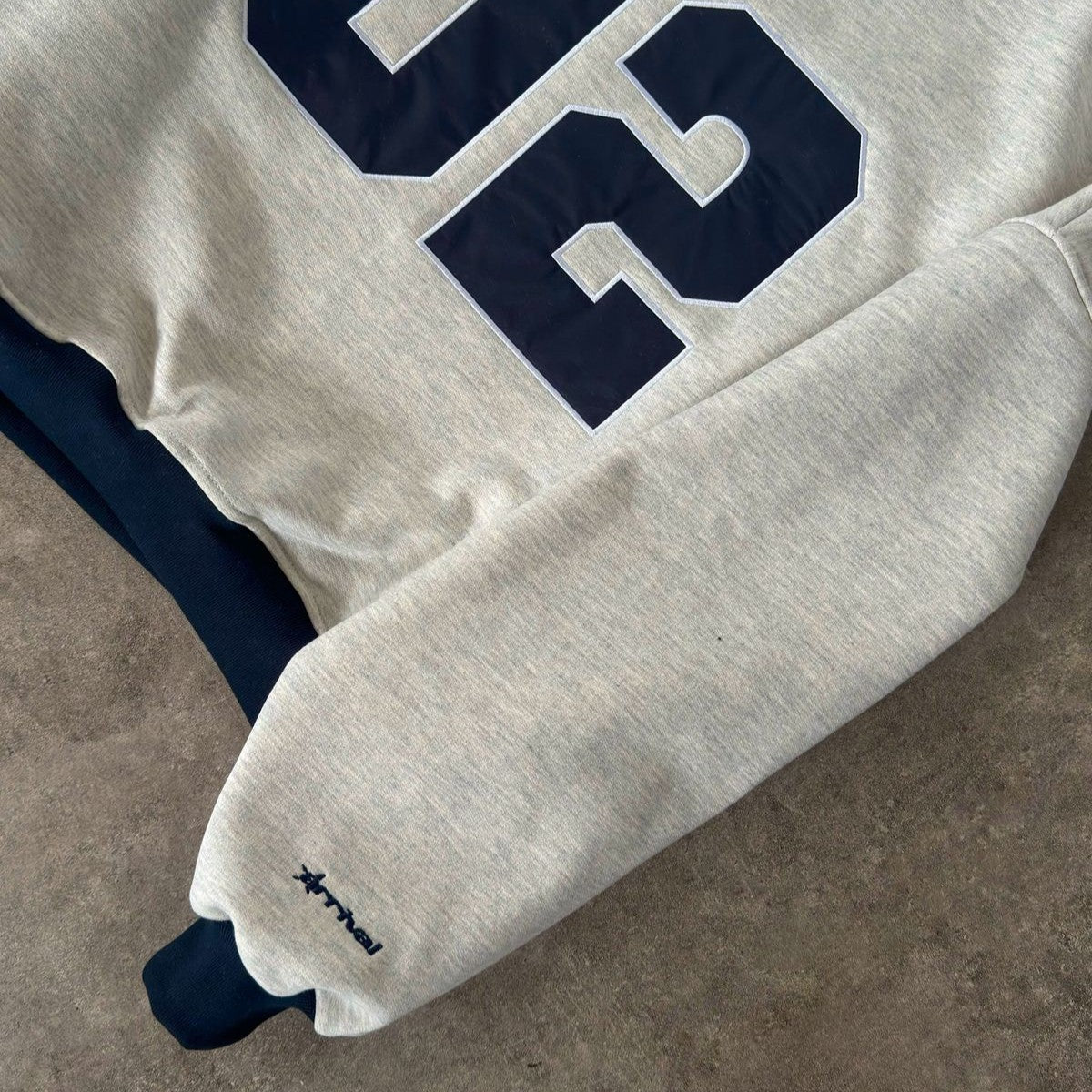 CREWNECK "ARVL 02"